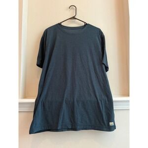 Vuori men's tee size xl